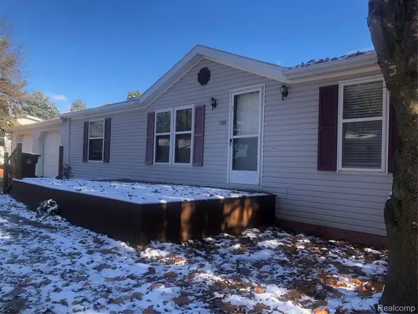 7336 Scotland Circle, Alma, MI 48801