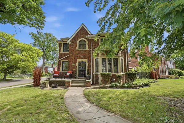 20096 Shrewsbury Road, Detroit, MI 48221