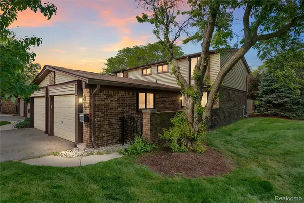 32105 W 12 Mile Road, Farmington, MI 48334