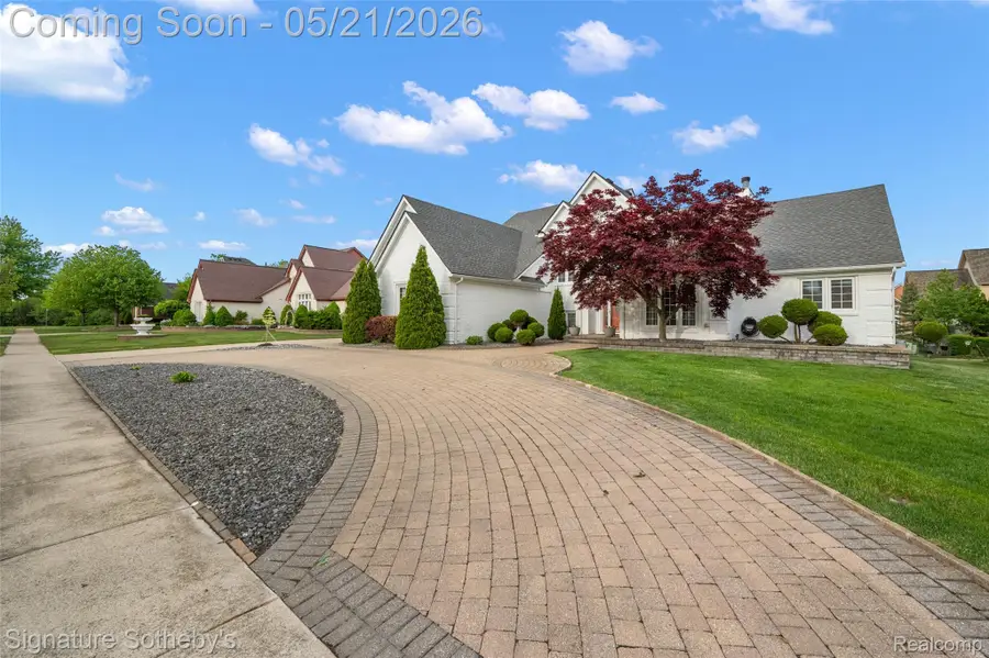 42280 Locklin Drive, Sterling Heights, MI 48314 - #2