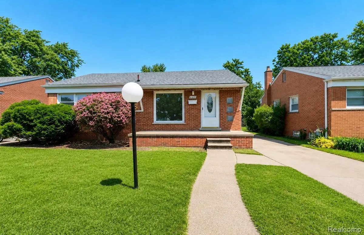 6690 Deering Street, Garden City, MI 48135 - #1