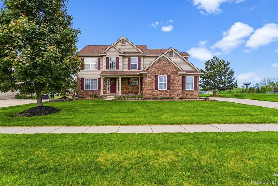 6158 Lismore Circle, Grand Blanc, MI 48439 - #2