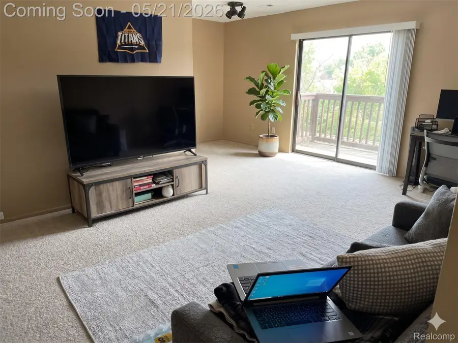 30024 W 12 Mile Road, Farmington Hills, MI 48334 - #2