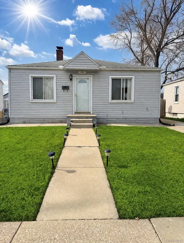1282 Applewood Avenue, LincolnPark, MI 48146