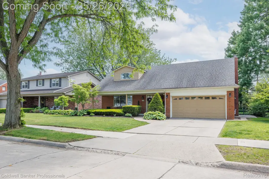 1387 Edmundton Drive, Grosse Pointe Woods, MI 48236 - #3