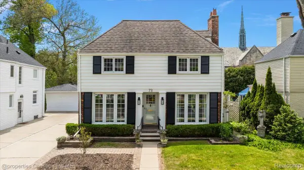 73 Meadow Lane, GrossePointeFarms, MI 48236