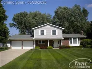 1070 Woodview Drive, Flint, MI 48507