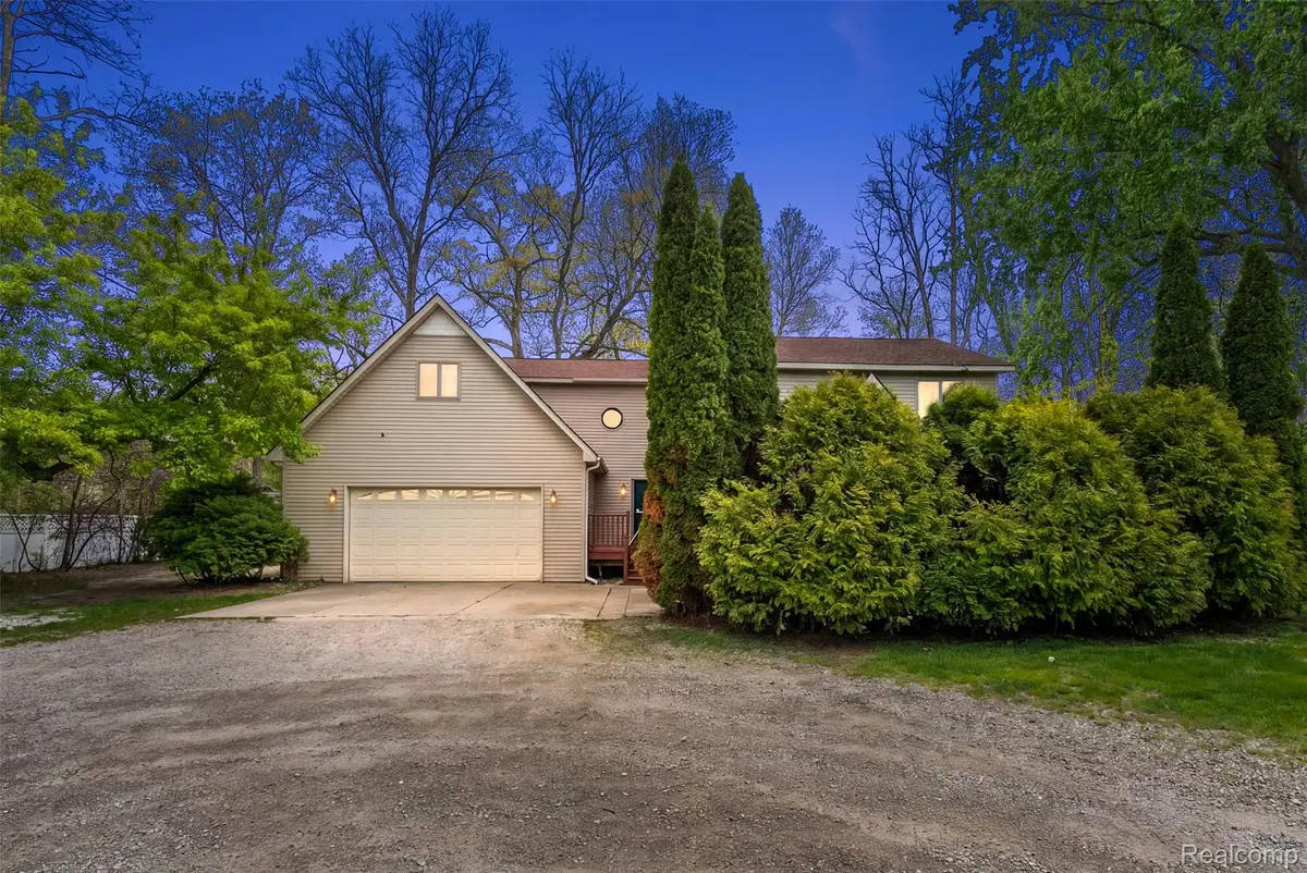 2475 S Ortonville Road, Ortonville, MI 48462 - #1