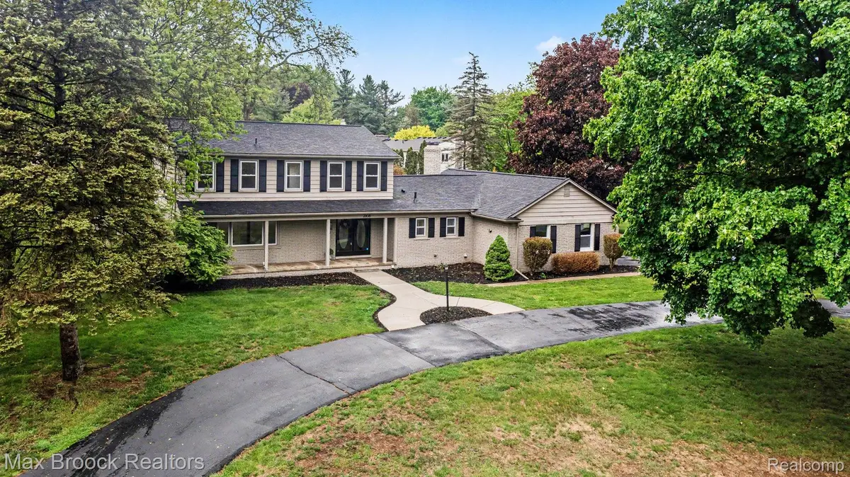 2808 Donegal Drive, Troy, MI 48098 - #1