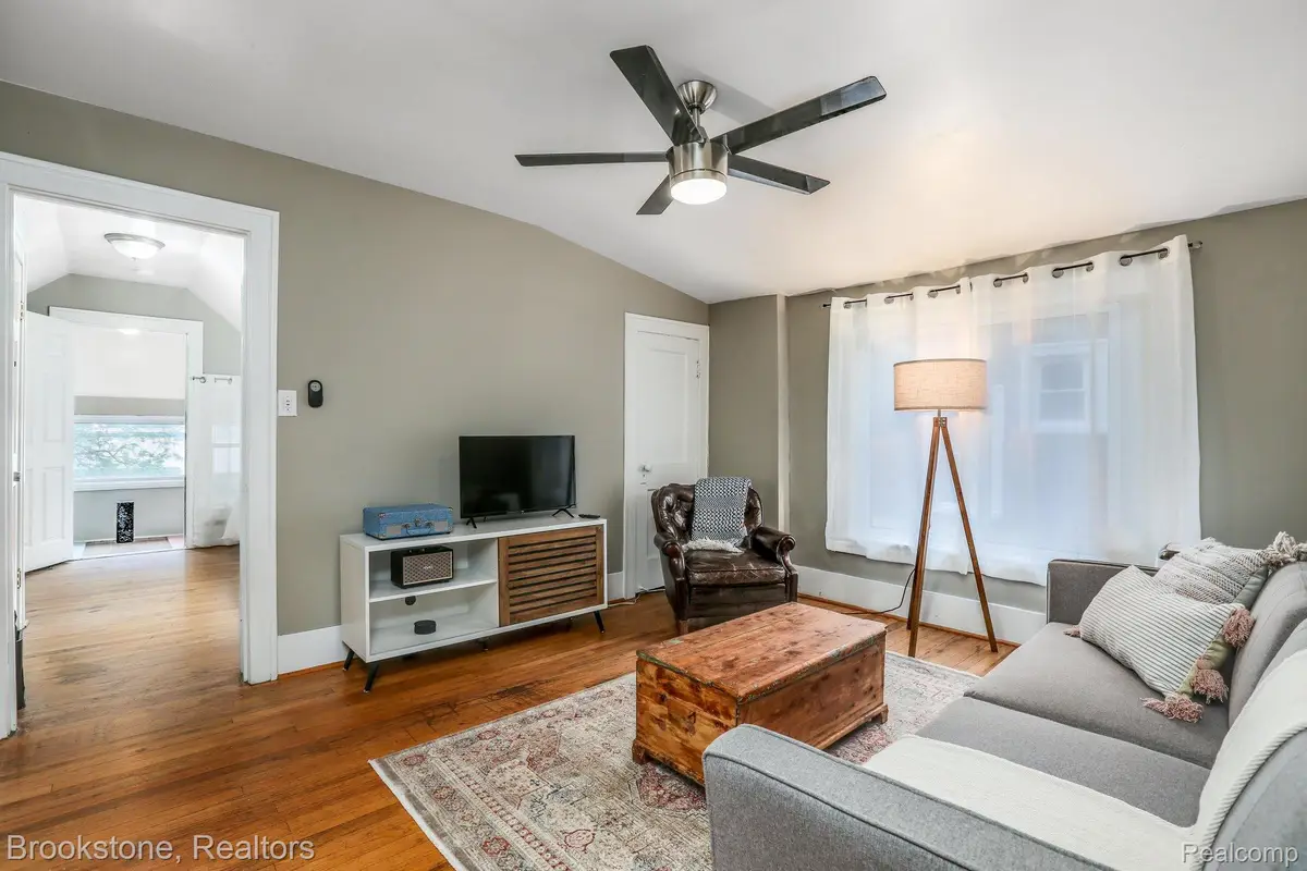 366 W Bennett Avenue, Ferndale, MI 48220 - #1