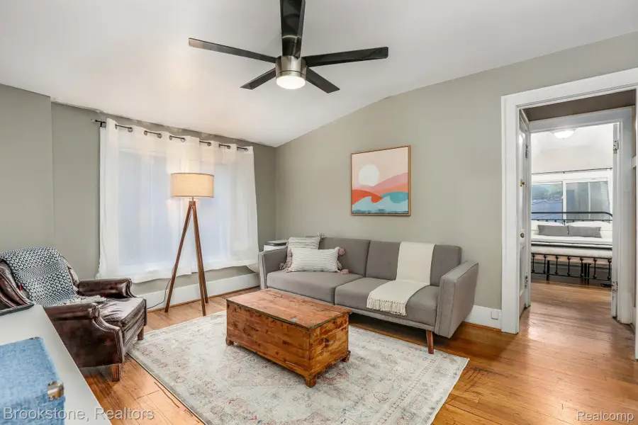366 W Bennett Avenue, Ferndale, MI 48220 - #2