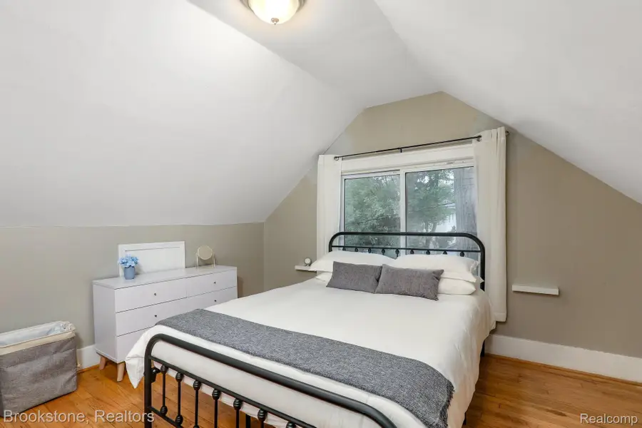 366 W Bennett Avenue, Ferndale, MI 48220 - #3