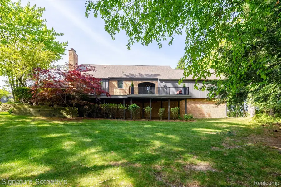 1897 Pine Ridge Lane #12, Bloomfield, MI 48302 - #3