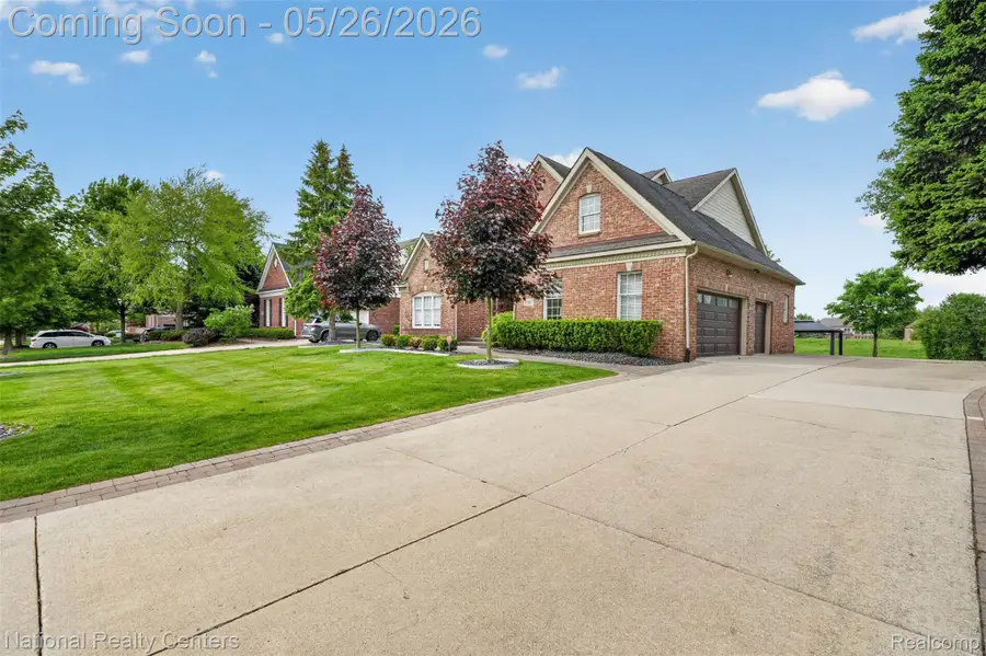 45907 Riviera Drive Drive, Northville, MI 48168 - #3