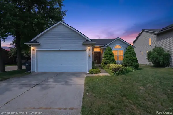953 N Newburgh Road, Westland, MI 48185