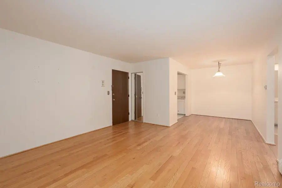 4909 Crooks Road #D4, Royal Oak, MI 48073 - #3