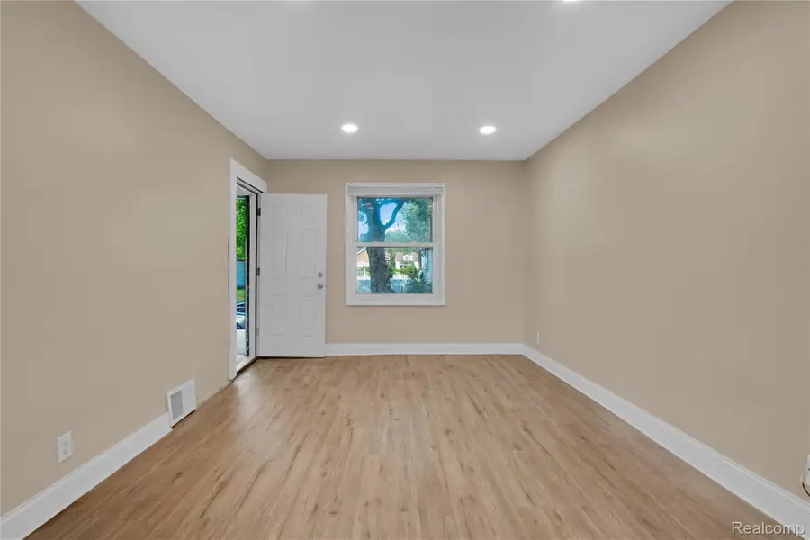 17421 Lumpkin Street, Hamtramck, MI 48212 - #2