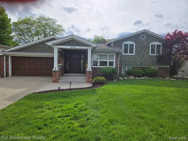 474 Beverly Island Drive, Waterford, MI 48328
