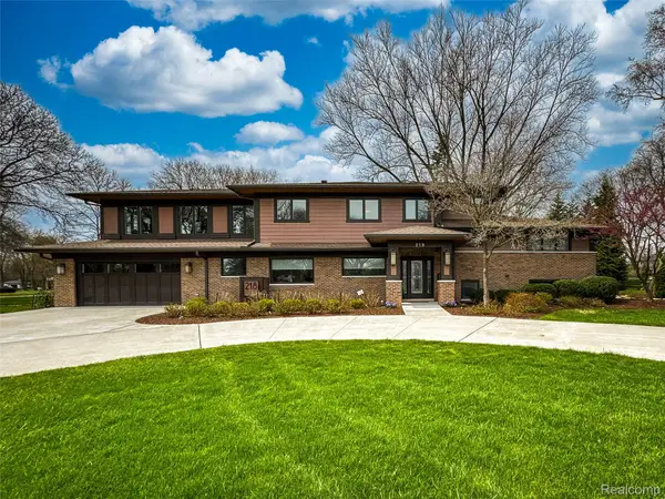 218 Hillboro Drive, BloomfieldHills, MI 48301