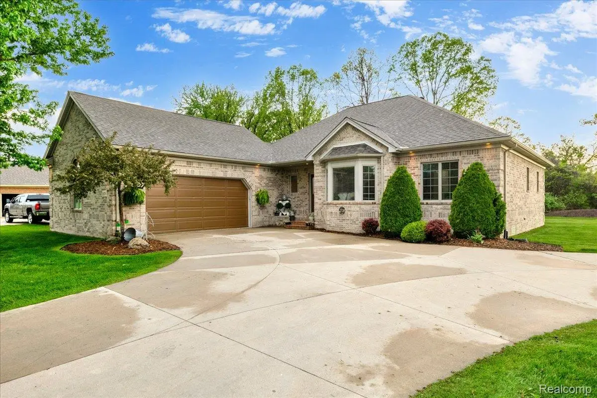 2376 Joseph Tamron Drive W, Saint Clair, MI 48079 - #1