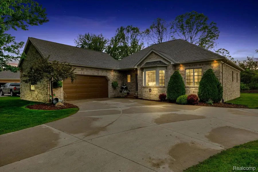 2376 Joseph Tamron Drive W, Saint Clair, MI 48079 - #2