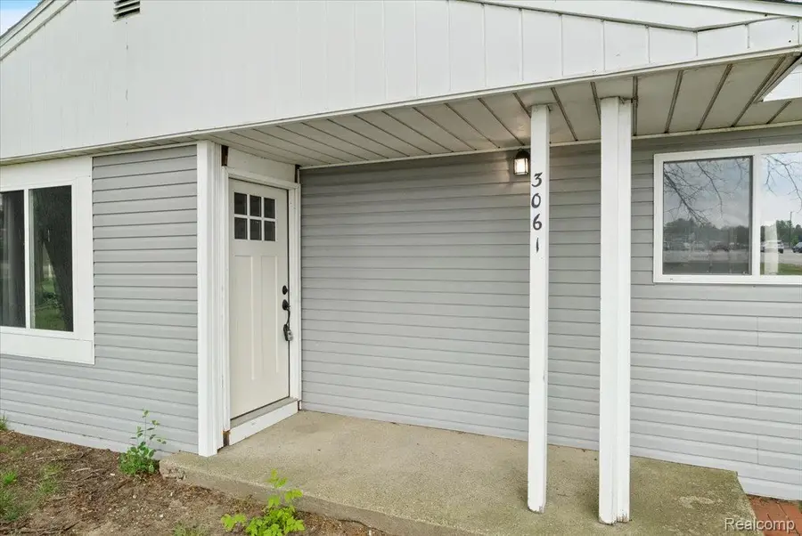 3061 Culbertson Avenue, Rochester Hills, MI 48307 - #3