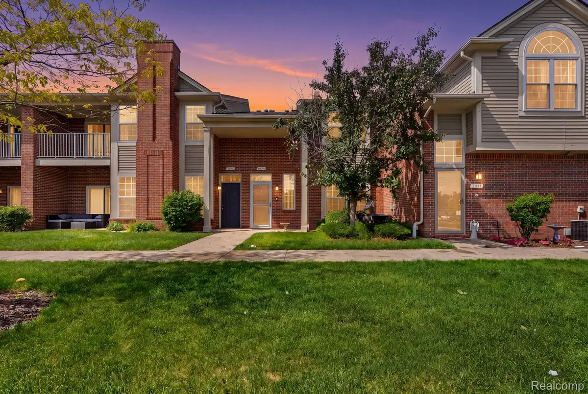 2287 Leighton Drive, Utica, MI 48317 - #1