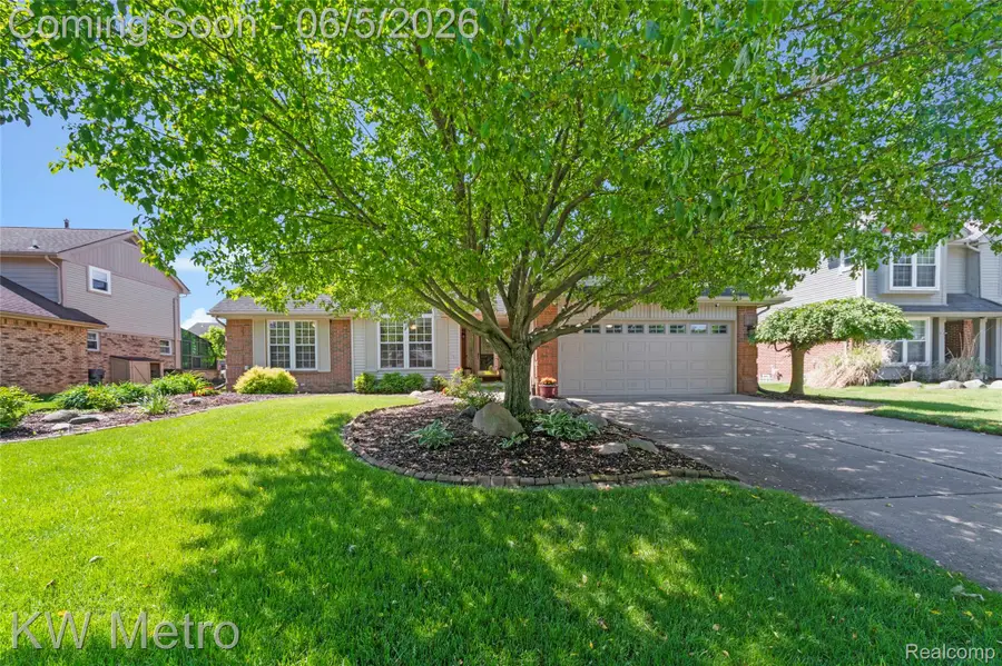 14584 Sundew Lane, Sterling Heights, MI 48312 - #2