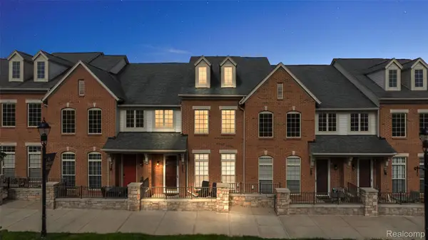 13 N N Squirrel Road, AuburnHills, MI 48326
