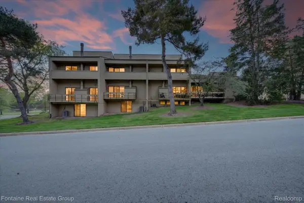 7406 Azalea Court, WestBloomfield, MI 48322