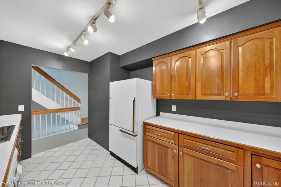 7406 Azalea Court, West Bloomfield, MI 48322 - #3