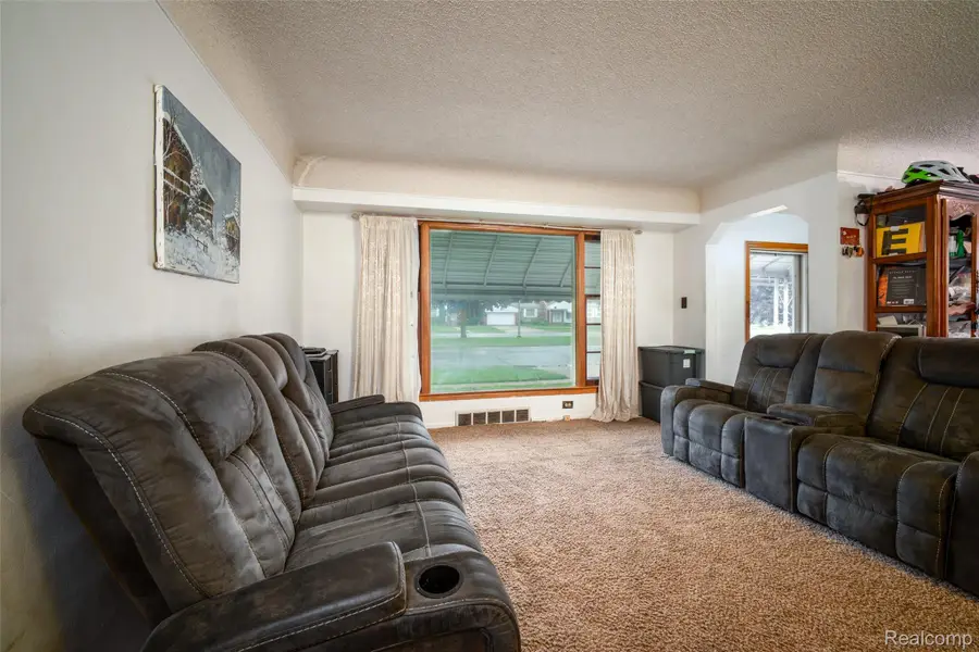 22671 Outer Drive, Dearborn, MI 48124 - #3