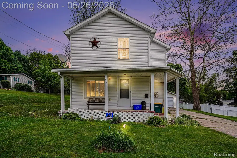 324 George Street, Flushing, MI 48433 - #2