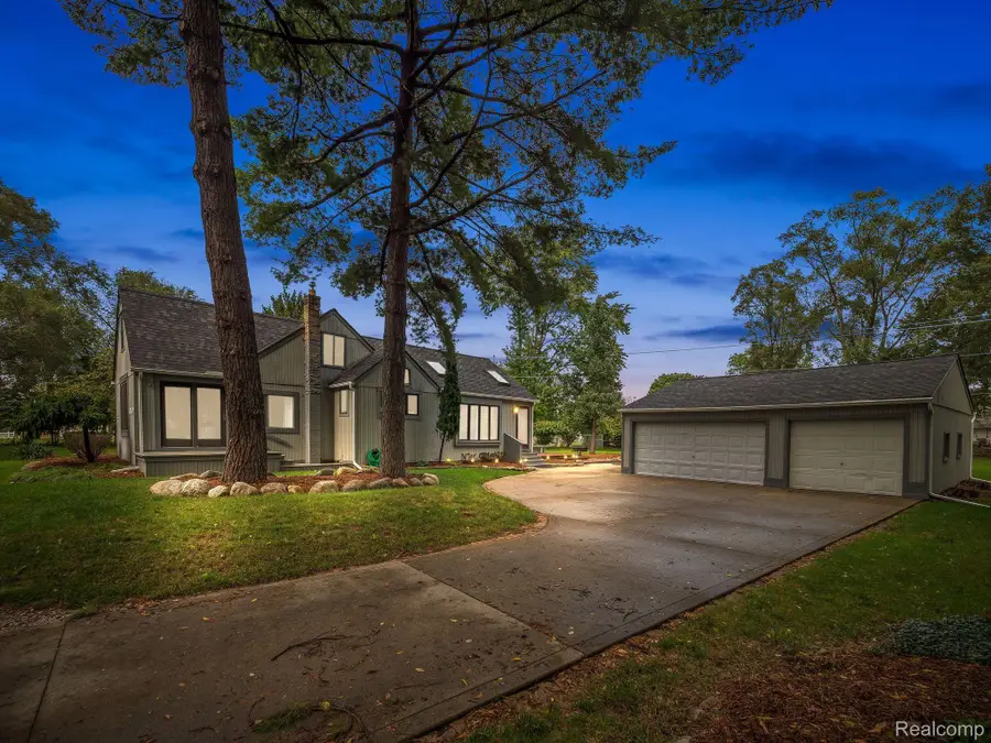 48070 Shelby Road, Shelby, MI 48317 - #2