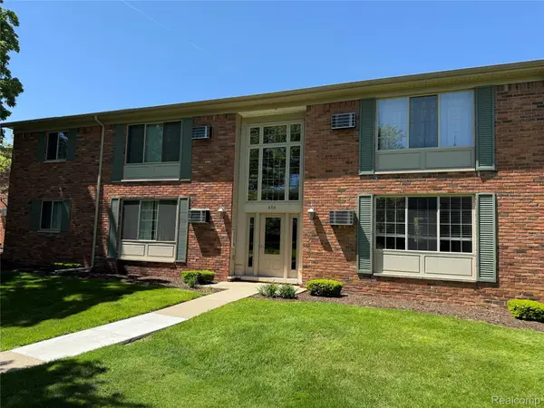 454 Romeo Road #226, Rochester, MI 48307