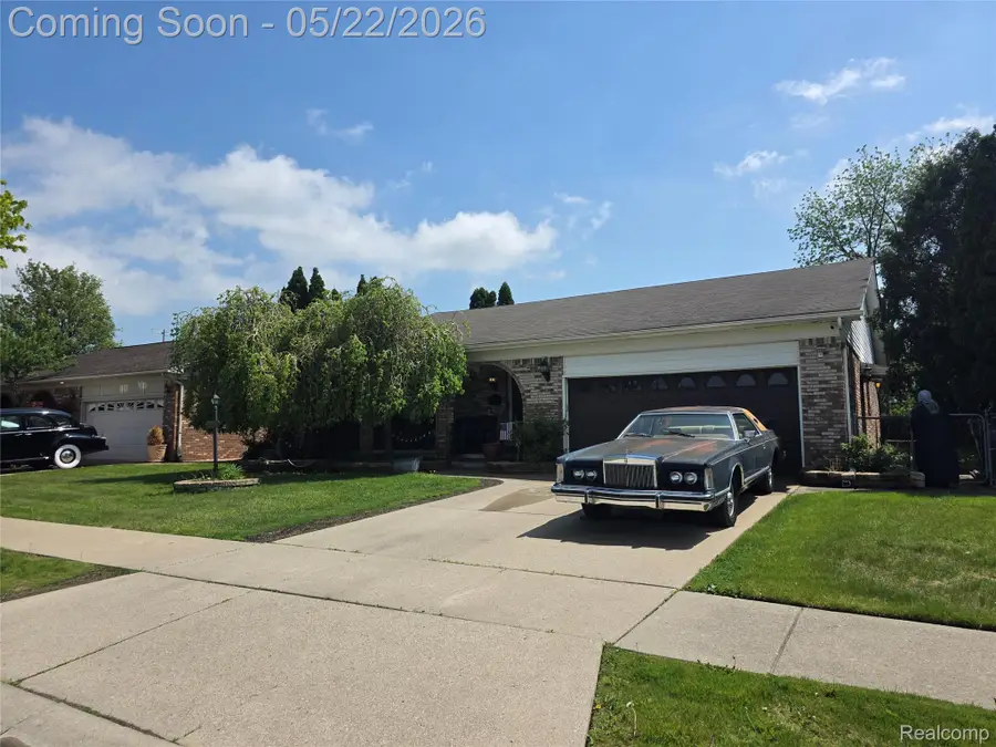 5858 Reuter Street, Dearborn, MI 48126 - #2