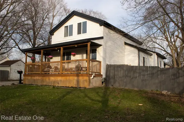 515 S Michigan Avenue, Howell, MI 48843