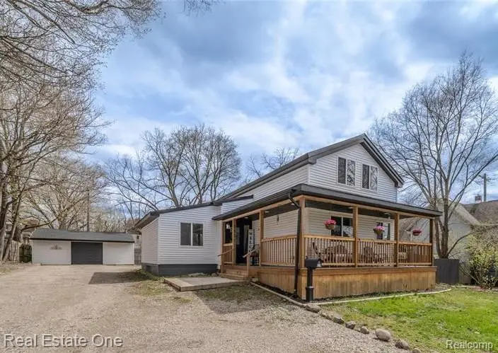 515 S Michigan Avenue, Howell, MI 48843 - #2