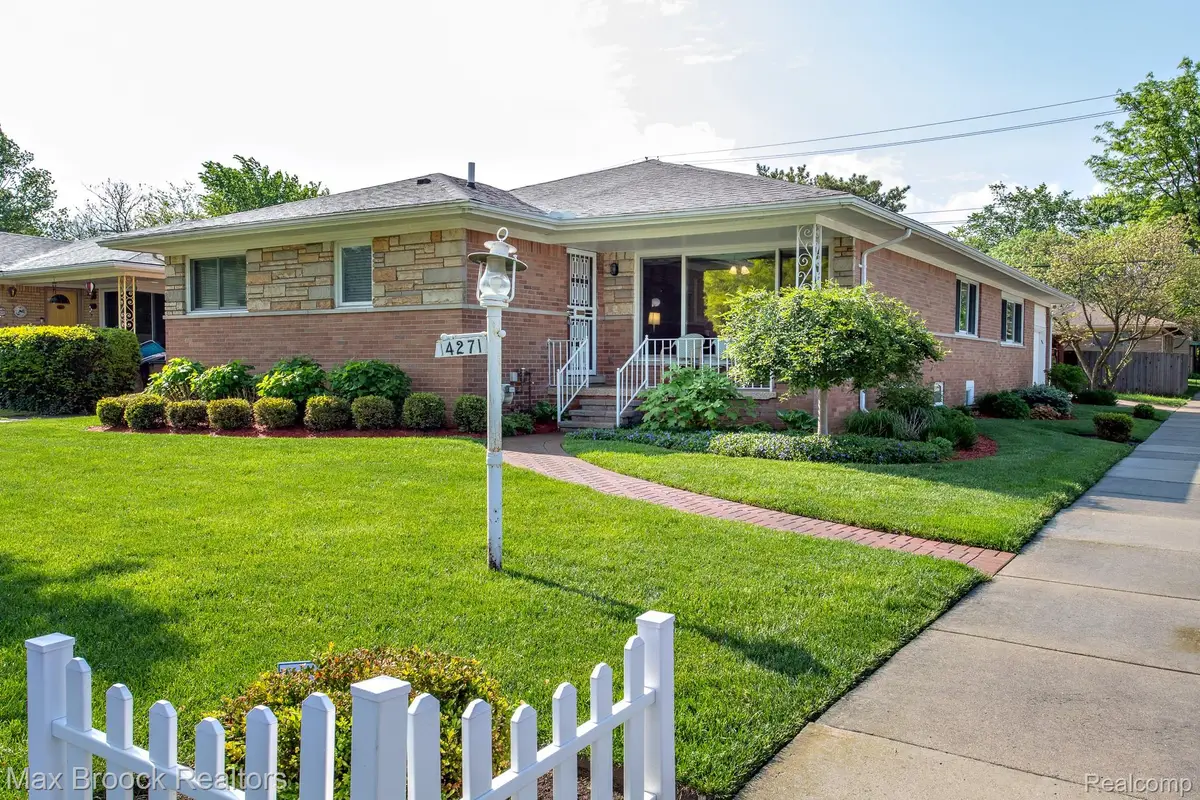 14271 Lincoln Street, Oak Park, MI 48237 - #1