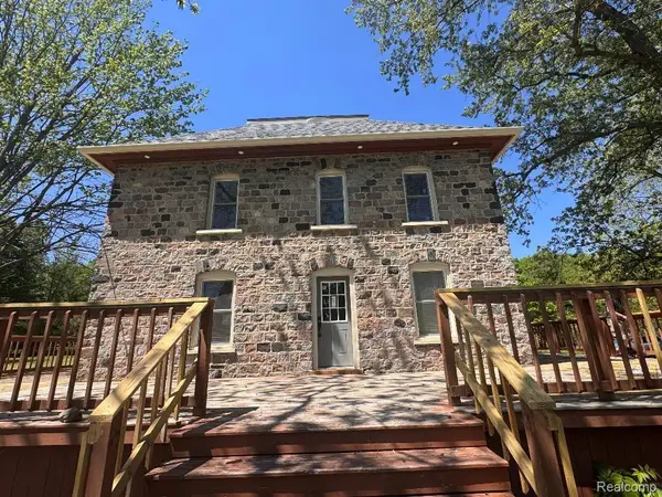 5660 Mill Street, Peck, MI 48466