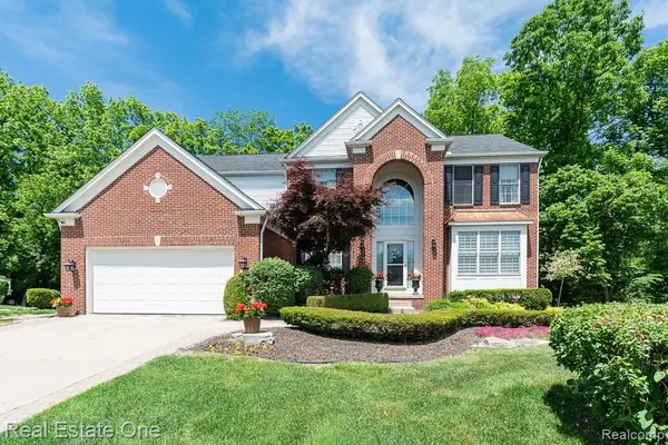1735 Bedlington Court, RochesterHills, MI 48307