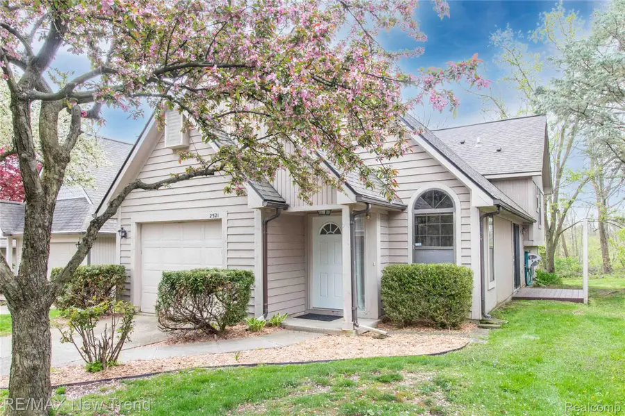 2521 Country Village Court, Ann Arbor, MI 48103 - #3