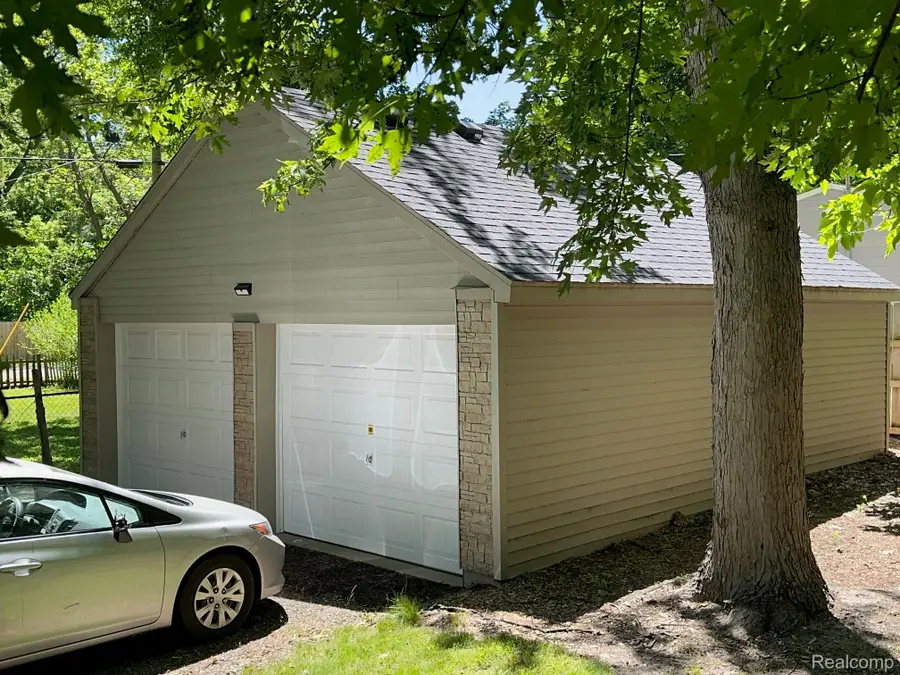 3003 Creston Avenue, Lansing, MI 48906 - #2