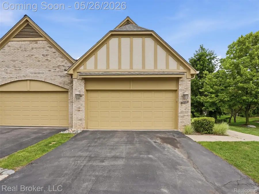 2710 Maitland Drive, Ann Arbor, MI 48105 - #2