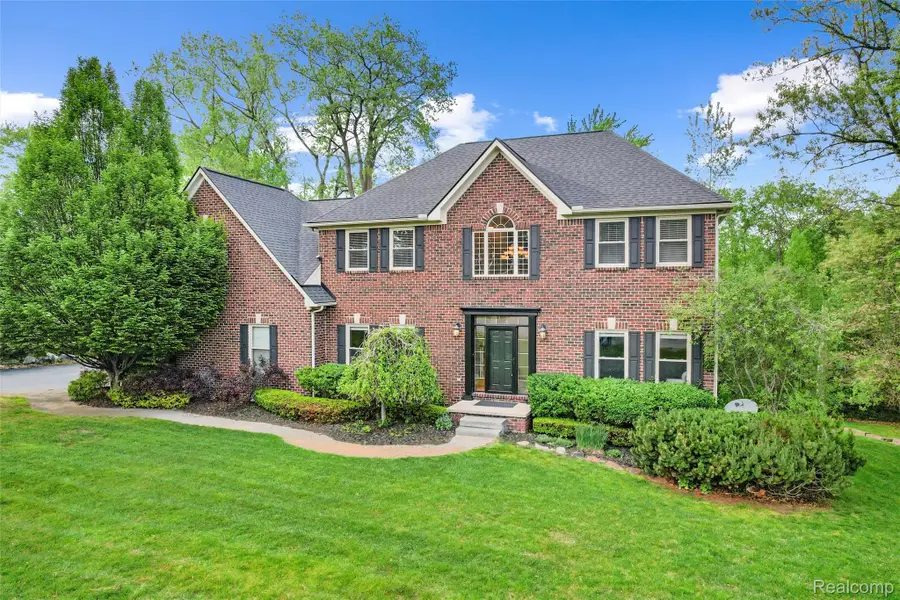 10099 Fernbrooke Drive, Brighton, MI 48116 - #2