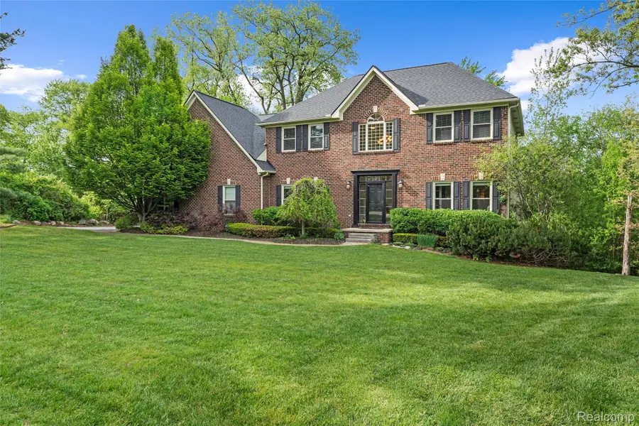 10099 Fernbrooke Drive, Brighton, MI 48116 - #3