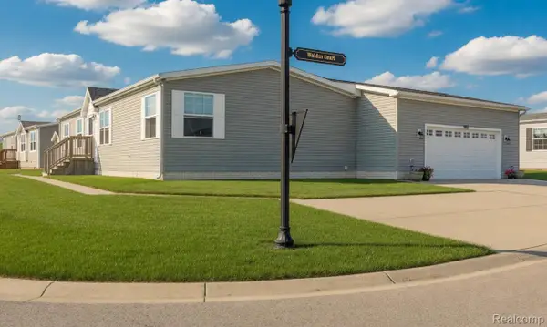 11166 Walden Court, SouthLyon, MI 48178