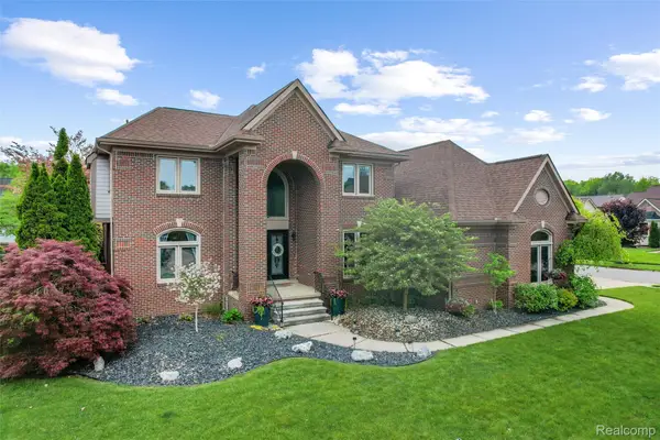 45523 Muirfield Drive, Canton, MI 48188