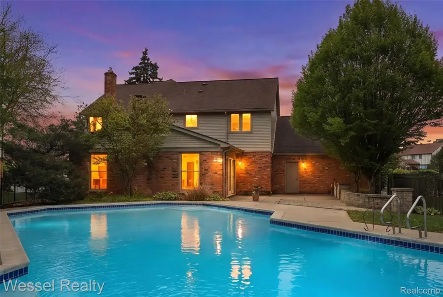 3368 Salem Drive, Rochester Hills, MI 48306 - #3