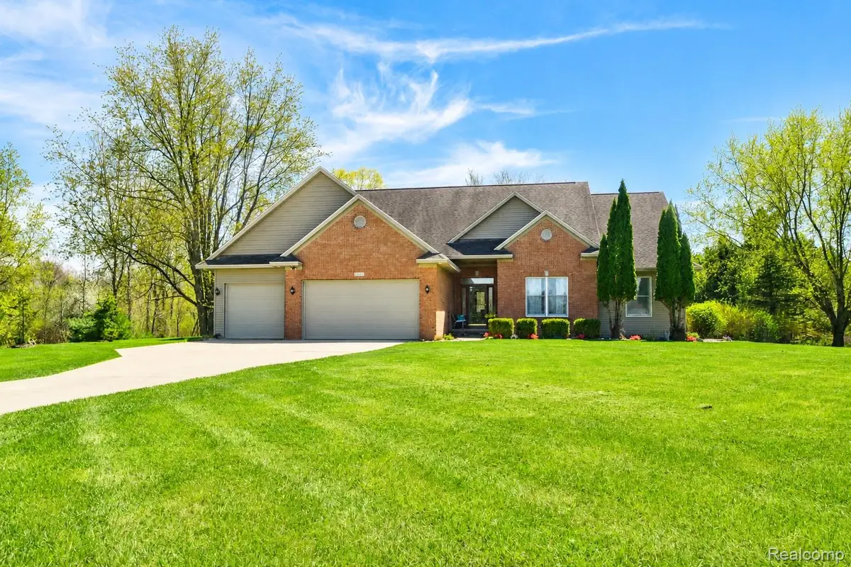 12390 Country Creek Drive, Goodrich, MI 48438 - #1